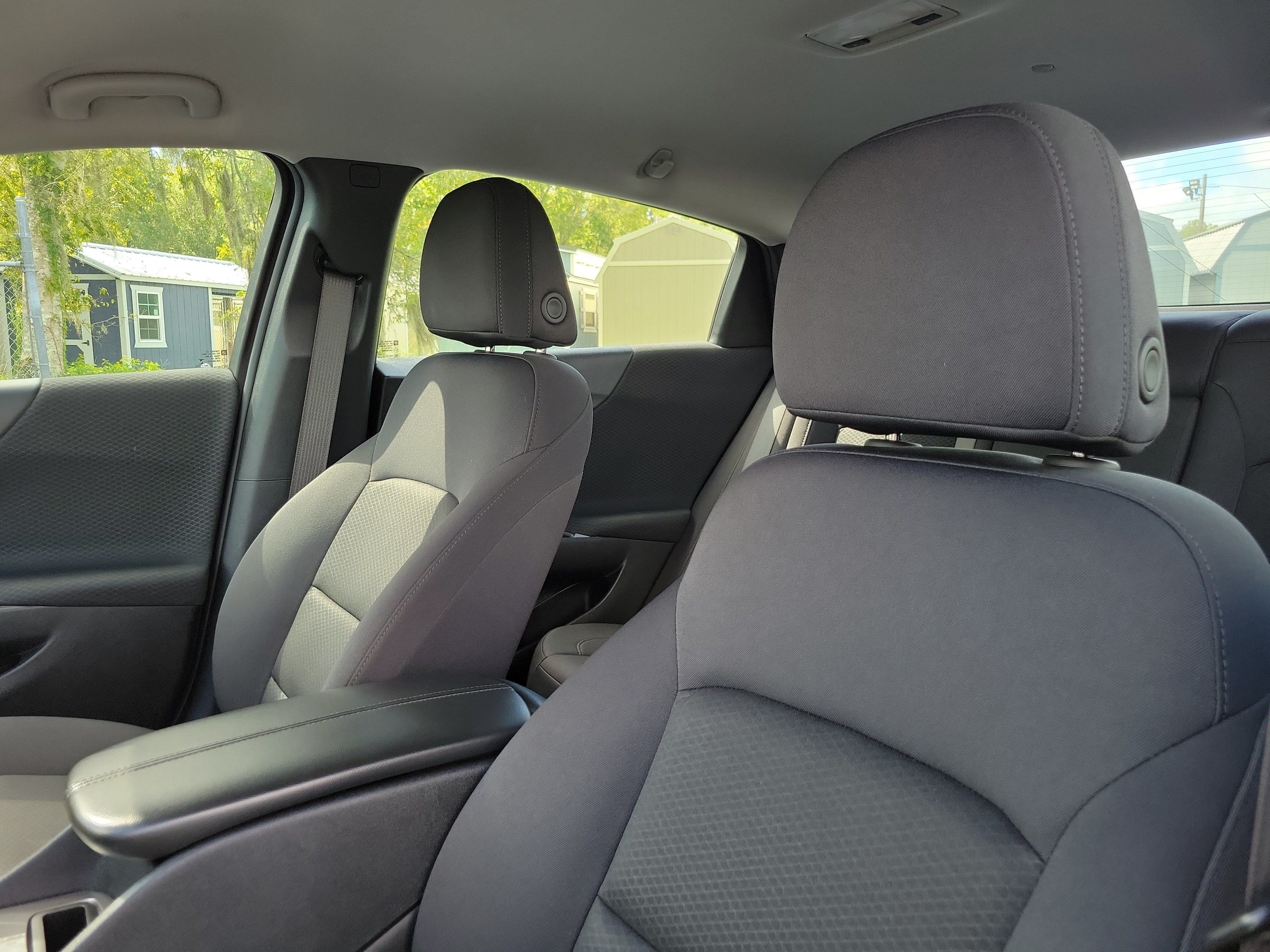Used 2025 Chevrolet Malibu LT FWD image 9