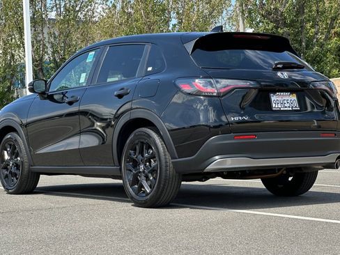 Used 2025 Honda HR-V Sport image 6