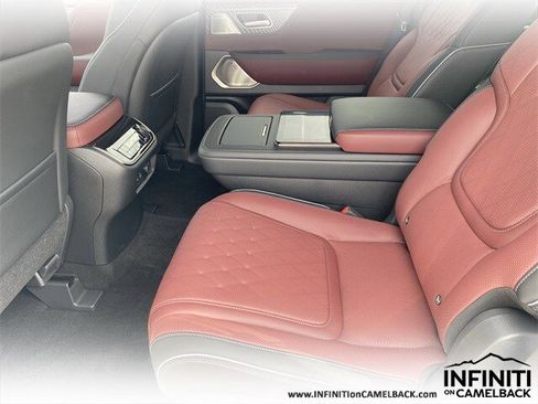 New 2026 INFINITI QX80 Autograph image 17