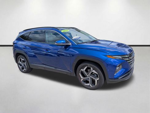 Used 2022 Hyundai Tucson Limited w/ Cargo Package FWD image 2