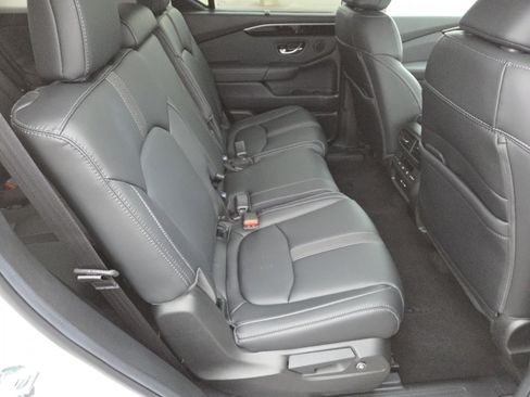 Used 2025 Honda Pilot EX-L image 21