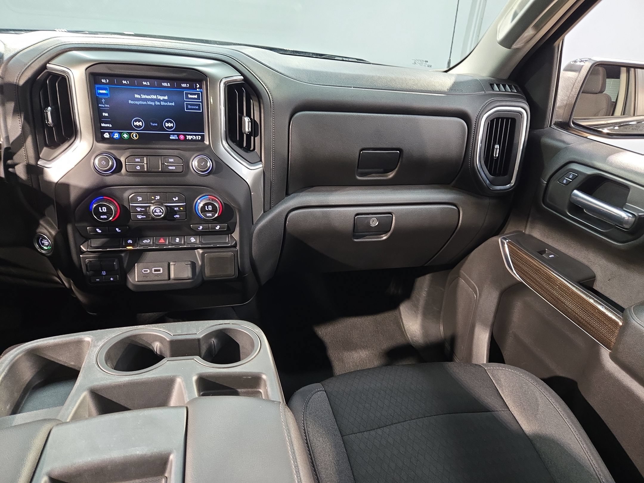 Used 2021 Chevrolet Silverado 1500 RST AWD/4WD image 11
