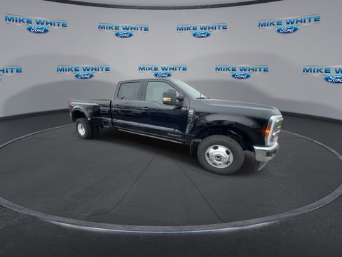Used 2024 Ford F350 Lariat w/ Lariat Ultimate Package AWD/4WD image 2