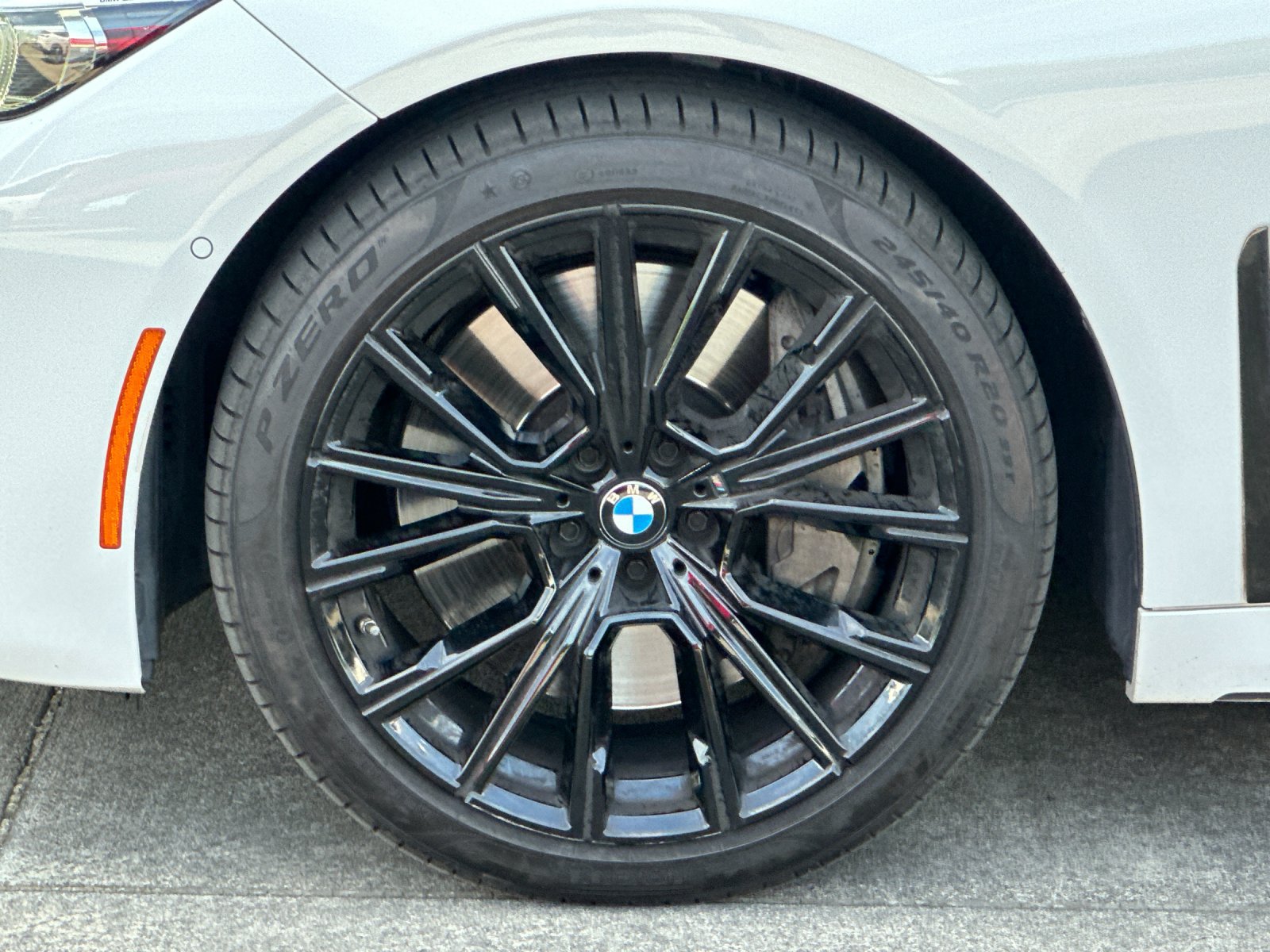 Used 2020 BMW 750i xDrive w/ M Sport Package AWD/4WD image 24