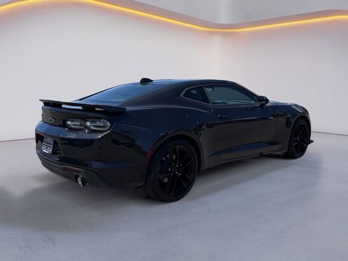 Used 2024 Chevrolet Camaro LT RWD image 3