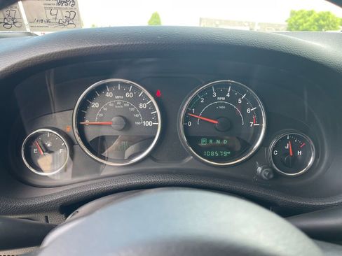 Used 2018 Jeep Wrangler Unlimited Rubicon w/ Cold Weather Group AWD/4WD image 17