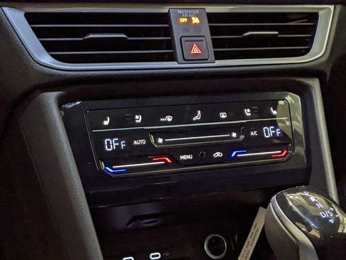 New 2026 Volkswagen Taos SEL AWD/4WD image 18