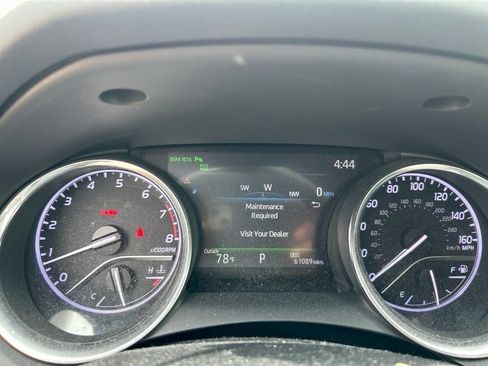 Used 2020 Toyota Camry XLE w/ Driver Assist Package FWD image 9