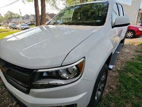Used 2019 Chevrolet Colorado Z71 AWD/4WD image 13