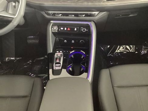 Certified 2025 Audi Q5 Premium w/ Convenience Package image 22