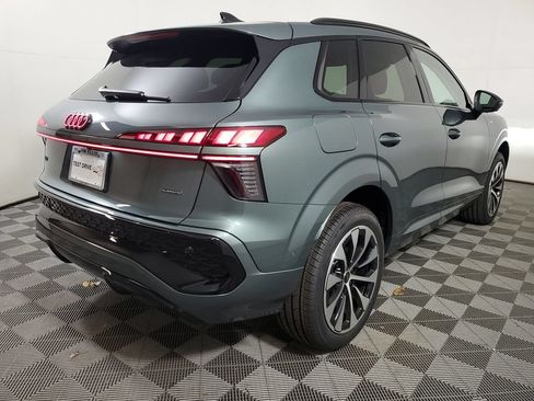 New 2026 Audi Q3 quattro 2.0T AWD/4WD image 6