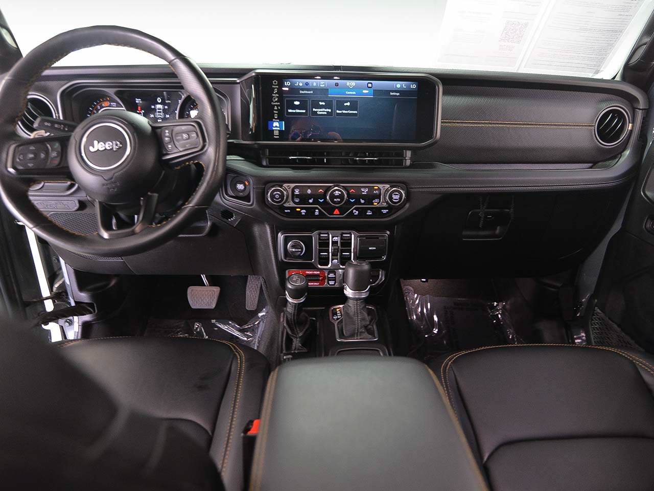 Used 2025 Jeep Wrangler Unlimited Rubicon 392 AWD/4WD image 15