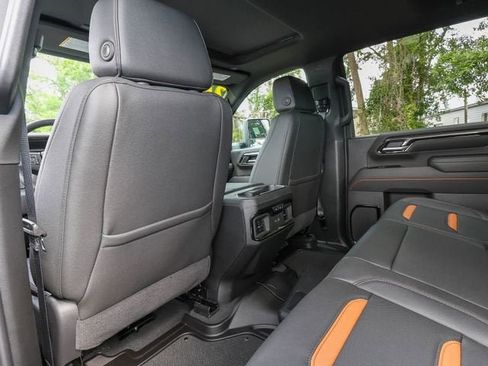 New 2026 GMC Sierra 2500 AT4 w/ AT4 Premium Plus Package AWD/4WD image 28