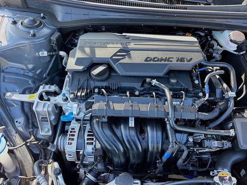 New 2026 Hyundai Elantra Limited image 32