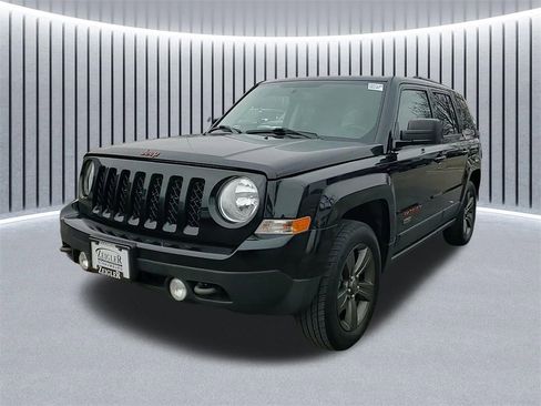 Used 2016 Jeep Patriot 75th Anniversary w/ Power Value Group image 17