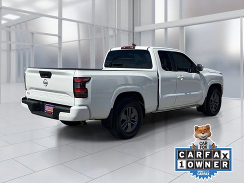 Used 2025 Nissan Frontier SV RWD image 6