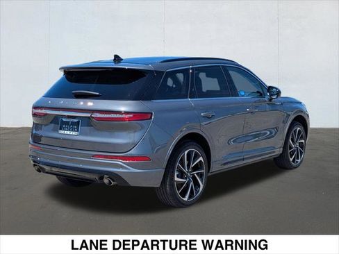 Used 2025 Lincoln Corsair Grand Touring AWD/4WD image 5