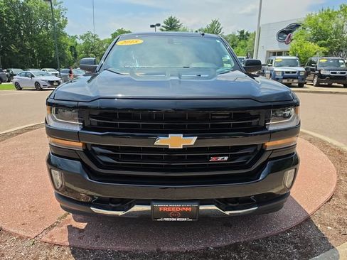 Used 2018 Chevrolet Silverado 1500 LT w/ All Star Edition AWD/4WD image 8