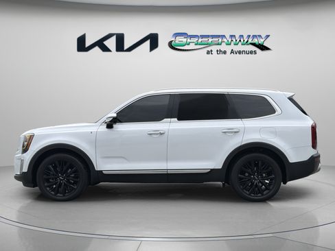Used 2022 Kia Telluride SX FWD image 3