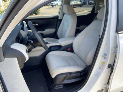 Used 2026 Honda HR-V LX image 18