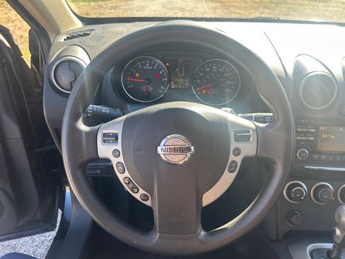 Used 2012 Nissan Rogue SV image 9