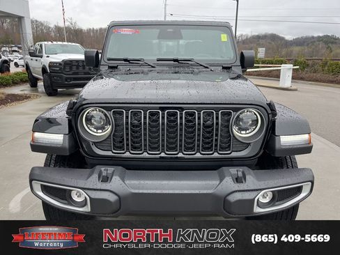 New 2026 Jeep Gladiator Sport AWD/4WD image 30