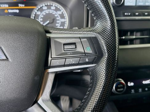 Used 2022 Mitsubishi Outlander SE image 15