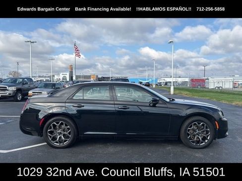 Used 2018 Chrysler 300 S w/ 300S Premium Group image 1