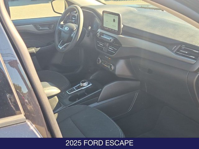 Used 2025 Ford Escape Active FWD image 22