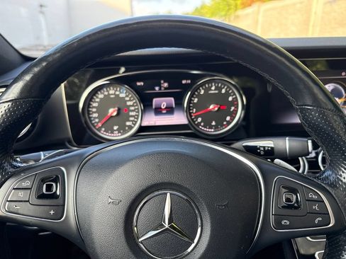 Used 2018 Mercedes-Benz E 400 4MATIC Sedan image 14