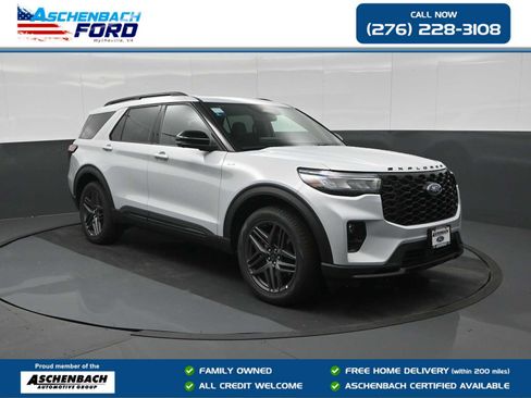 New 2026 Ford Explorer ST-Line w/ ST-Line Street Pack AWD/4WD image 1