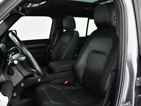 Used 2023 Land Rover Defender 110 X-Dynamic SE image 19