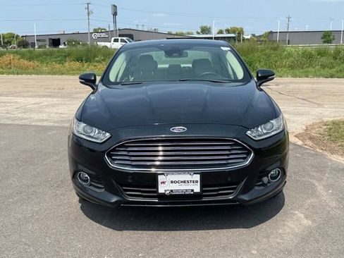 Used 2014 Ford Fusion SE w/ Equipment Group 202A FWD image 33