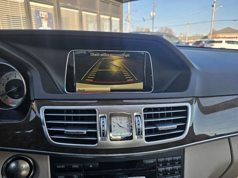 Used 2015 Mercedes-Benz E 350 4MATIC Sedan w/ Premium 1 Package image 31