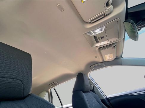 Used 2024 Toyota RAV4 XLE FWD image 14