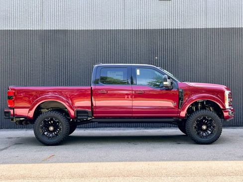 New 2026 Ford F250 Lariat w/ Black Appearance Package AWD/4WD image 8