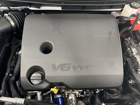 Used 2023 Buick Enclave Avenir image 26