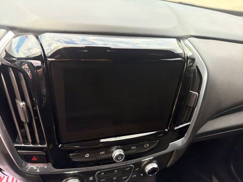 Used 2022 Chevrolet Traverse LT AWD/4WD image 15