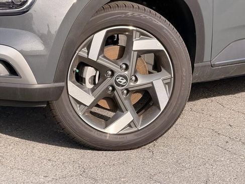 New 2026 Hyundai Venue SEL FWD image 29