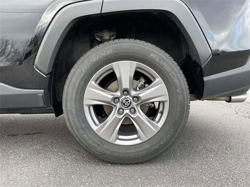 Used 2024 Toyota RAV4 XLE image 9