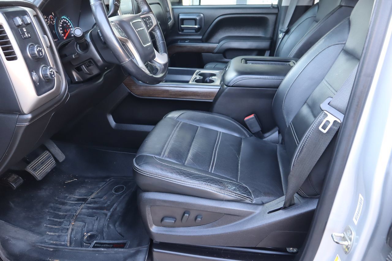 Used 2018 GMC Sierra 2500 Denali w/ Duramax Plus Package AWD/4WD image 16