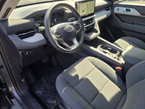 New 2026 Ford Explorer Active AWD/4WD image 8