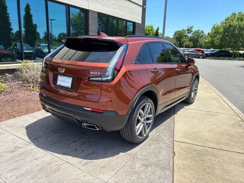 Used 2019 Cadillac XT4 Sport FWD image 4