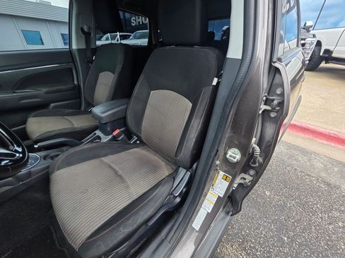 Used 2017 Mitsubishi Outlander Sport ES FWD image 5