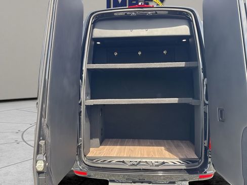 Used 2024 Mercedes-Benz Sprinter 3500 image 34