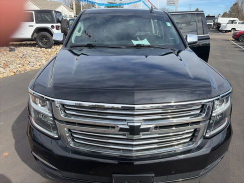 Used 2020 Chevrolet Suburban Premier image 27
