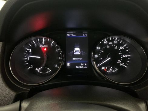 Used 2019 Nissan Rogue Sport S image 8