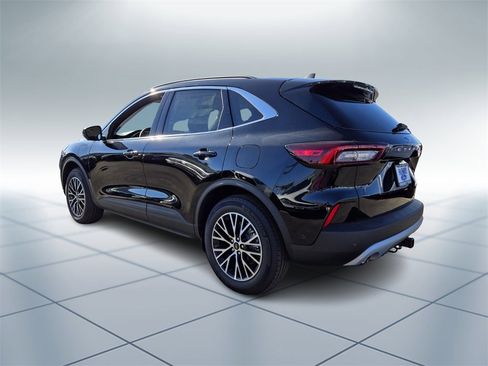 New 2024 Ford Escape SE w/ PHEV Premium Package image 4