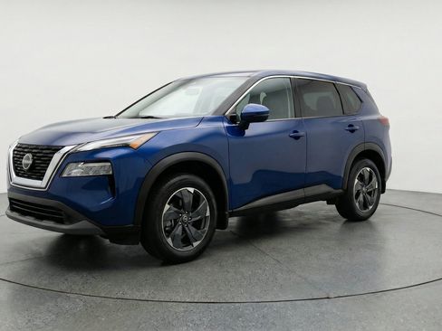 Used 2025 Nissan Rogue SV FWD image 3