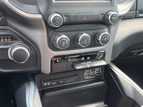 Used 2019 RAM 1500 Big Horn RWD image 10